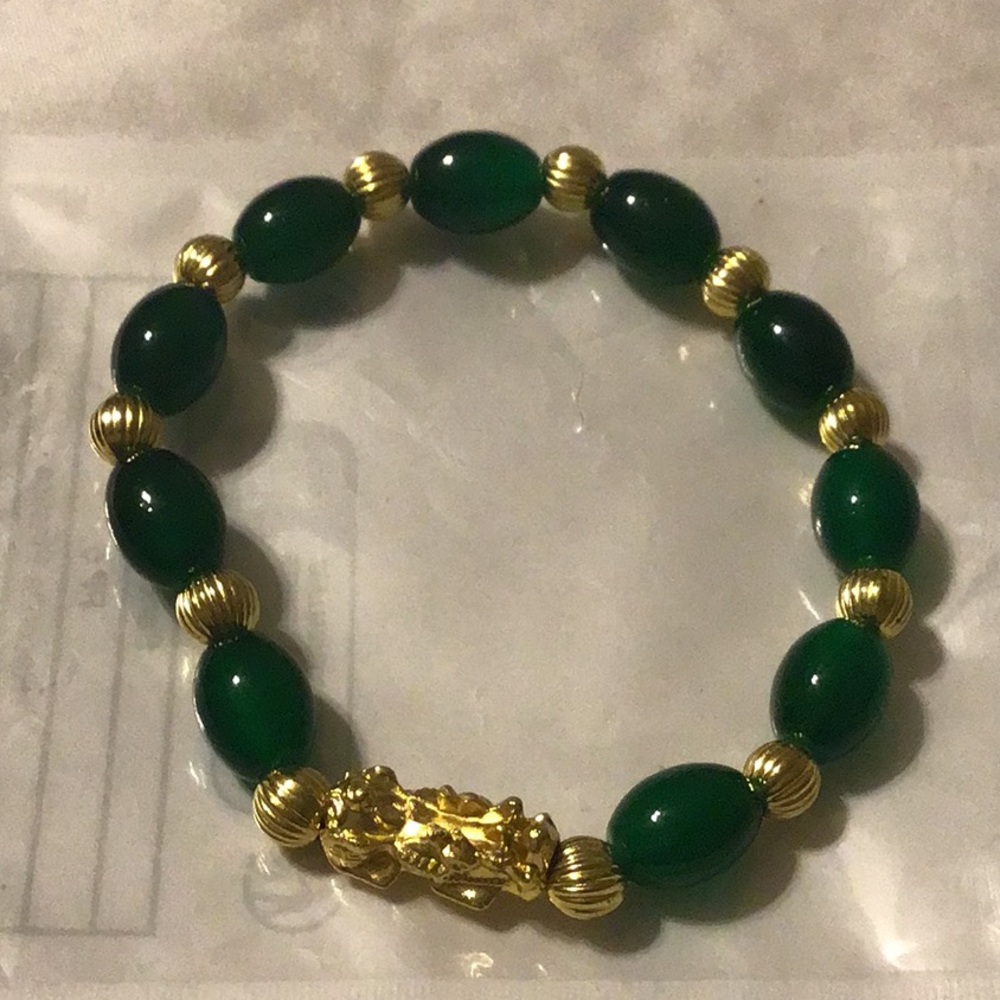 Green Jade Glass Bead Bracelet
